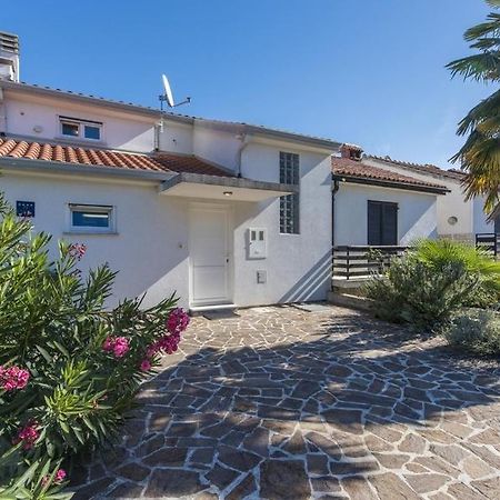 Pietra Villa Dajla Exterior photo